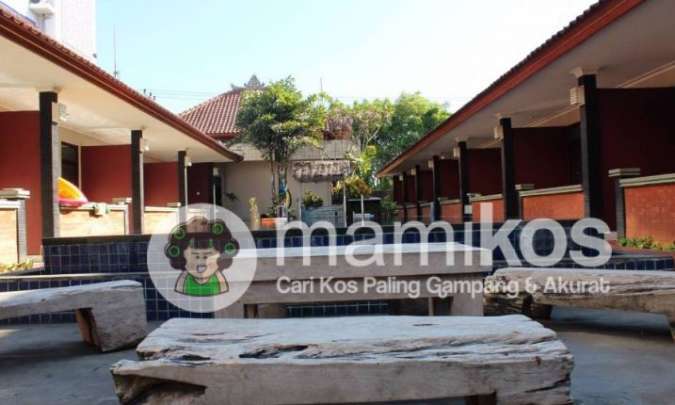 Kost Puri Ganesh Inn Kuta Badung