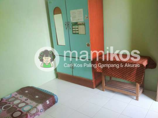 Kost Ibu Happy Lakarsantri Surabaya