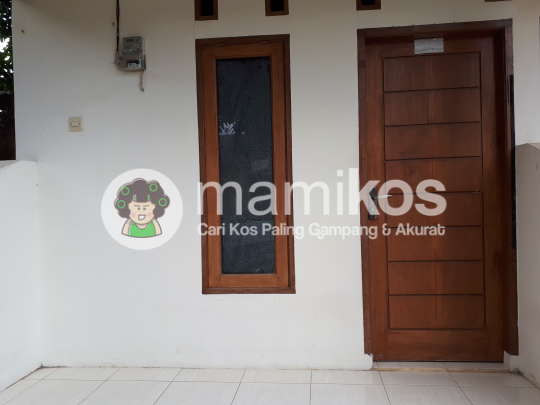 Kost Ibu Yaya Tipe A Selaparang Mataram