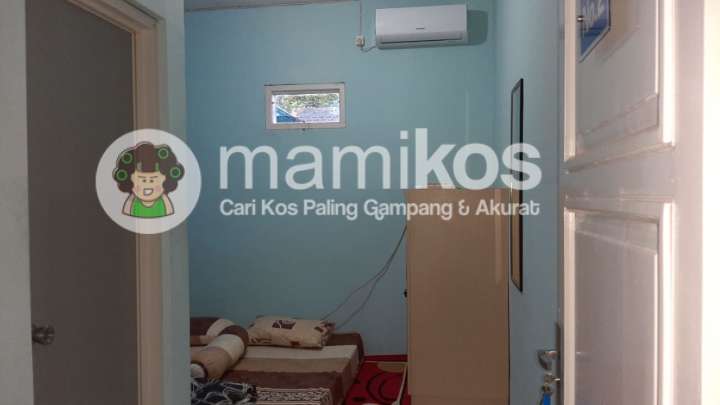 Kost Bendtar Blue House Tipe B Cianjur