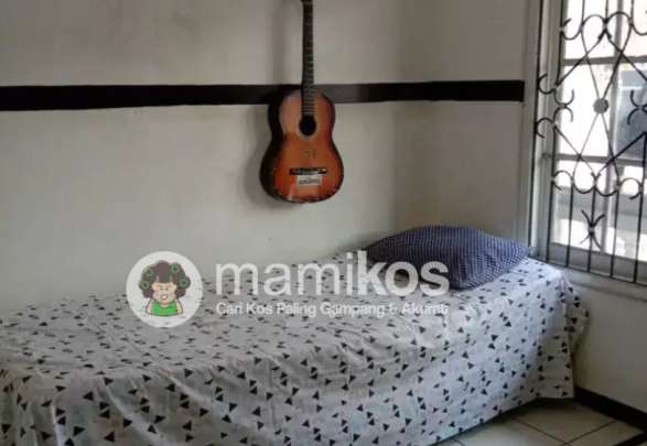 Kost Ibu Warti Coblong Bandung