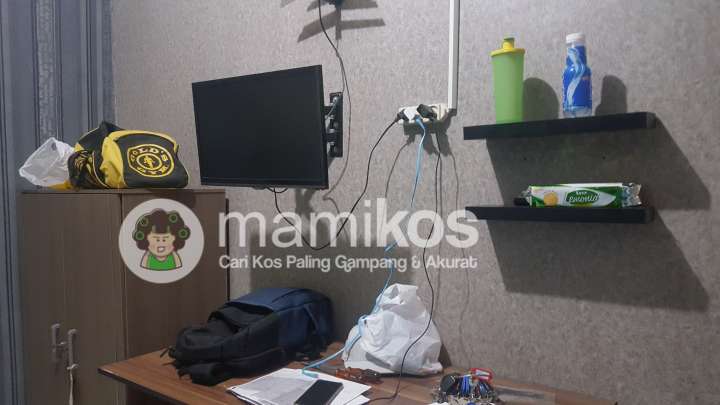 Kost Oren Koz Private Room Cawang Jatinegara Jakarta Timur