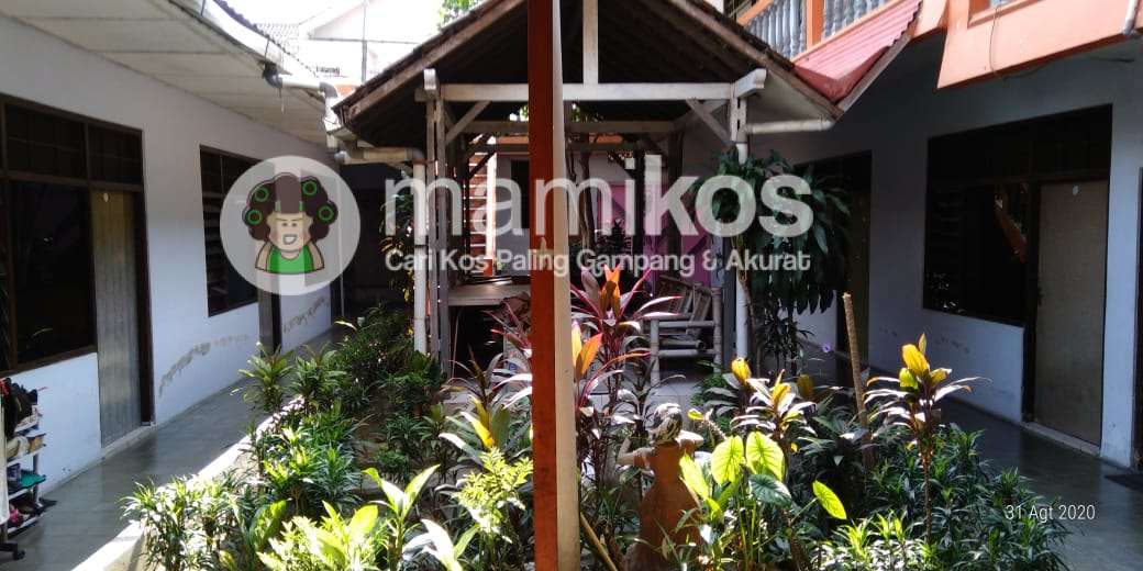 Kost Putri Omah mBahTi