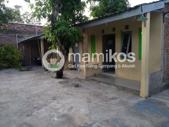 Kost Eyang Parto Serengan Surakarta