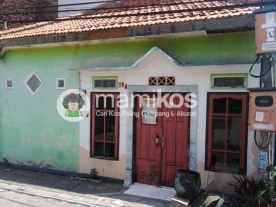 Kost Arjun Ibu Ayu Lakarsantri Surabaya