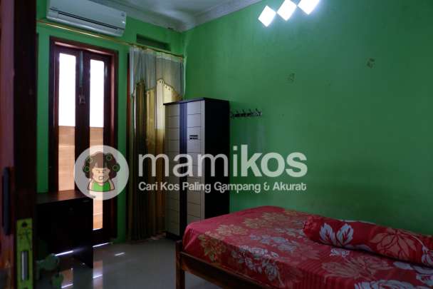 Kost Bu Edi Superior Kraksaan Probolinggo