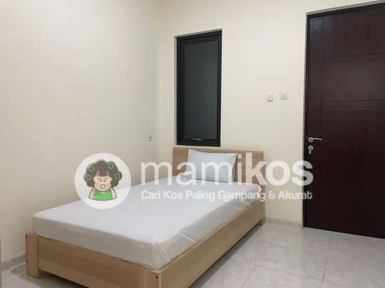 Kost Simpang Darmo Permai Single Room Dukuhpakis Surabaya
