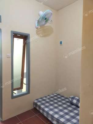 Kost Bu Anggit Tambaksari Surabaya