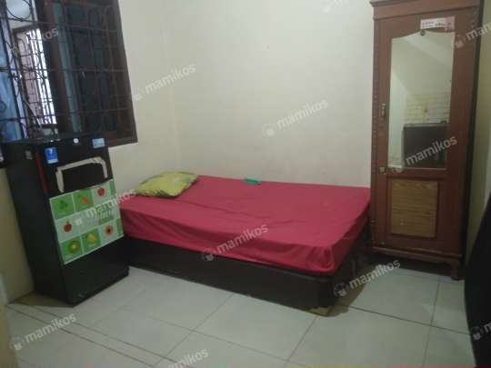 Kost Almaz Tipe Executive Kramatjati Jakarta Timur