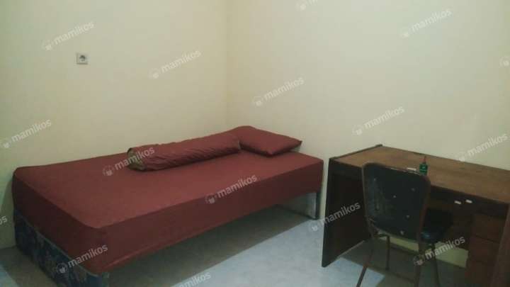 Kost Antariksa I Wonocolo Surabaya