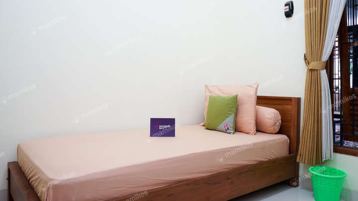 Kost Singgahsini Rumah Erha Jalan Kaliurang Yogyakarta