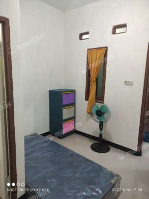 Kost Bu Mona Kebon Jeruk Jakarta Barat