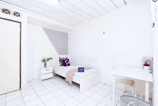 Kost Singgahsini Wisma Pinapat Tipe B Cilandak Jakarta Selatan