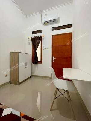 Kost Rizky AC Bekasi Utara Bekasi