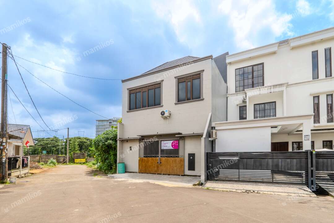 Facade depan kost wide